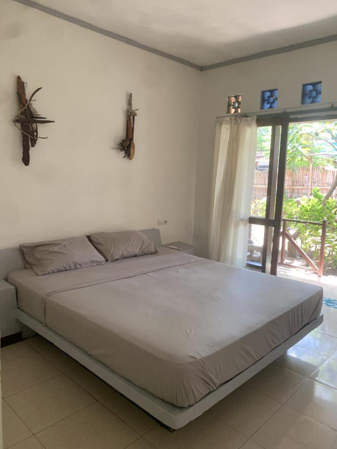 Bintang Guesthouse Gili Trawangan Exterior photo